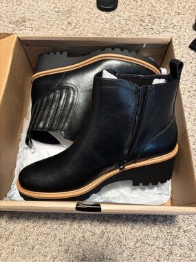 MIA Black Leather Platform Chelsea Ankle Boots with Tan Welt- NO box included